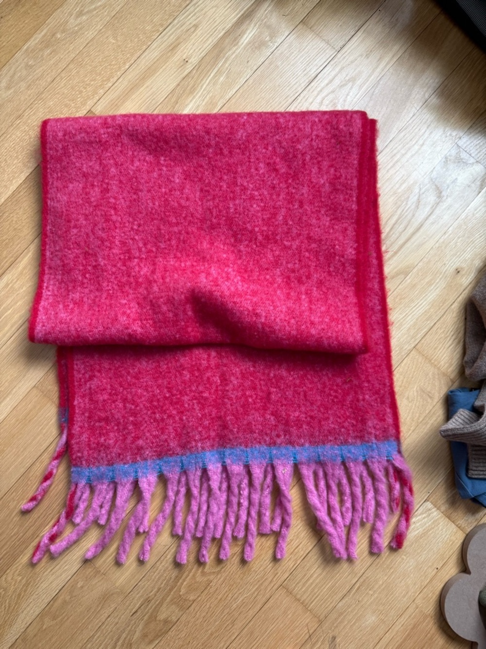 Steve Madden Pink Red Fringe Scarf with Blue Trim